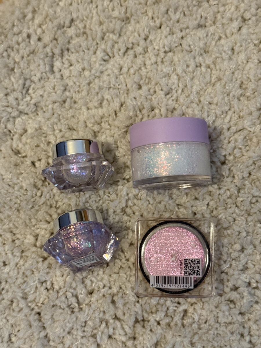 Make-up: Glitter gel set (4 pieces) – Usato da Chavannes-près-Renens venduto da elobrgs