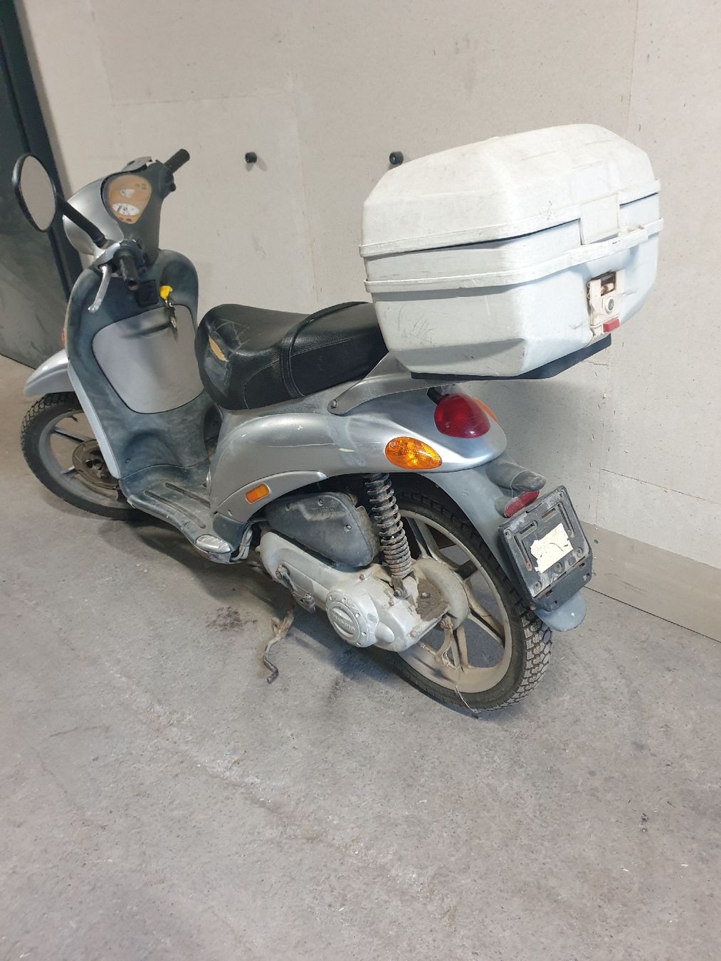 Piaggio Scooters: Piaggio Liberty 50 Roller – Défectueux à Adelboden par InnigerM 2