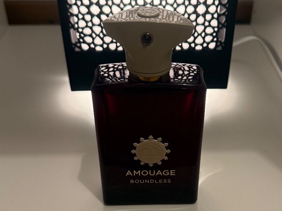 Amouage Profumi & Eau de Toilette: Amouage Boundless – décant 10 ml – Nuovo (secondo la descrizione) da Meyrin venduto da Al-Andalusi