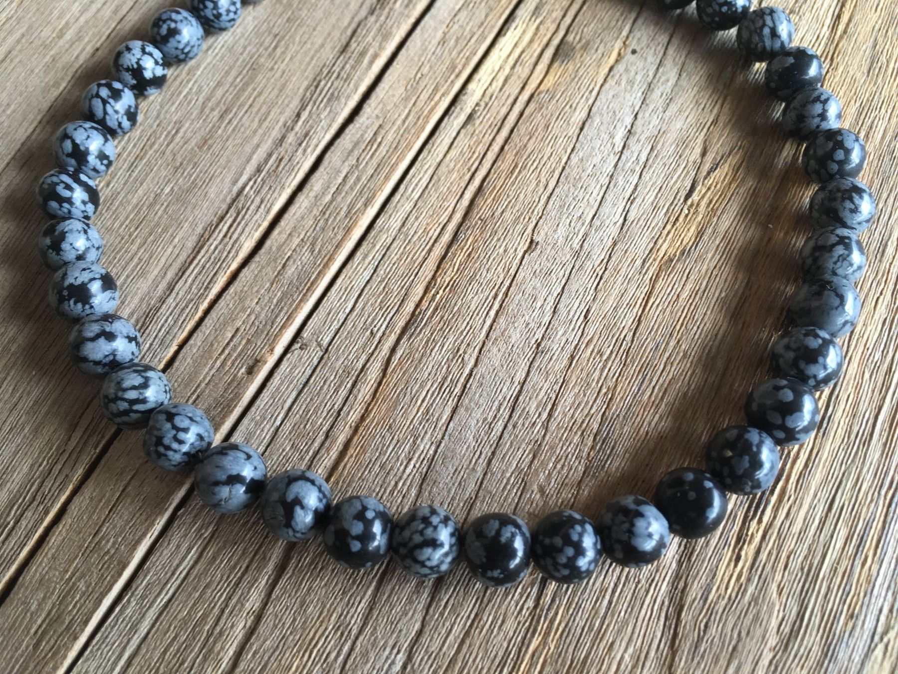 Colliers: SCHNEEFLOCKENOBSIDIAN  KUGELN 8,2mm  LÄNGE 30cm – Neuf avec emballage d'origine à Aesch ZH par LiquidAktion 4