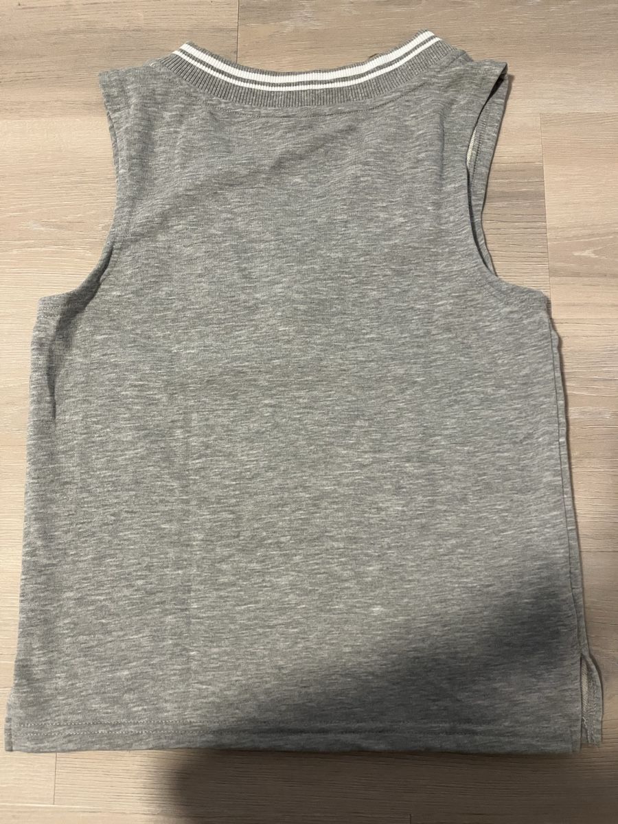 Top: Top/Pullunder oversized grau XS ungetragen – Nuovo (secondo la descrizione) da Birrwil venduto da vanyboo 3