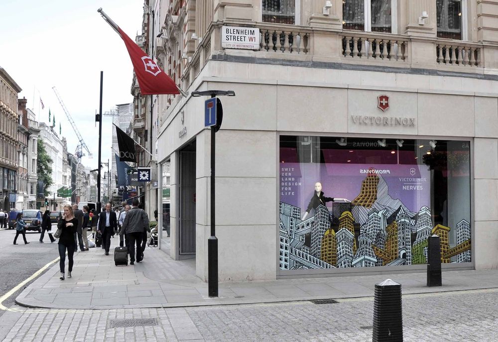 Victorinox bond street hot sale