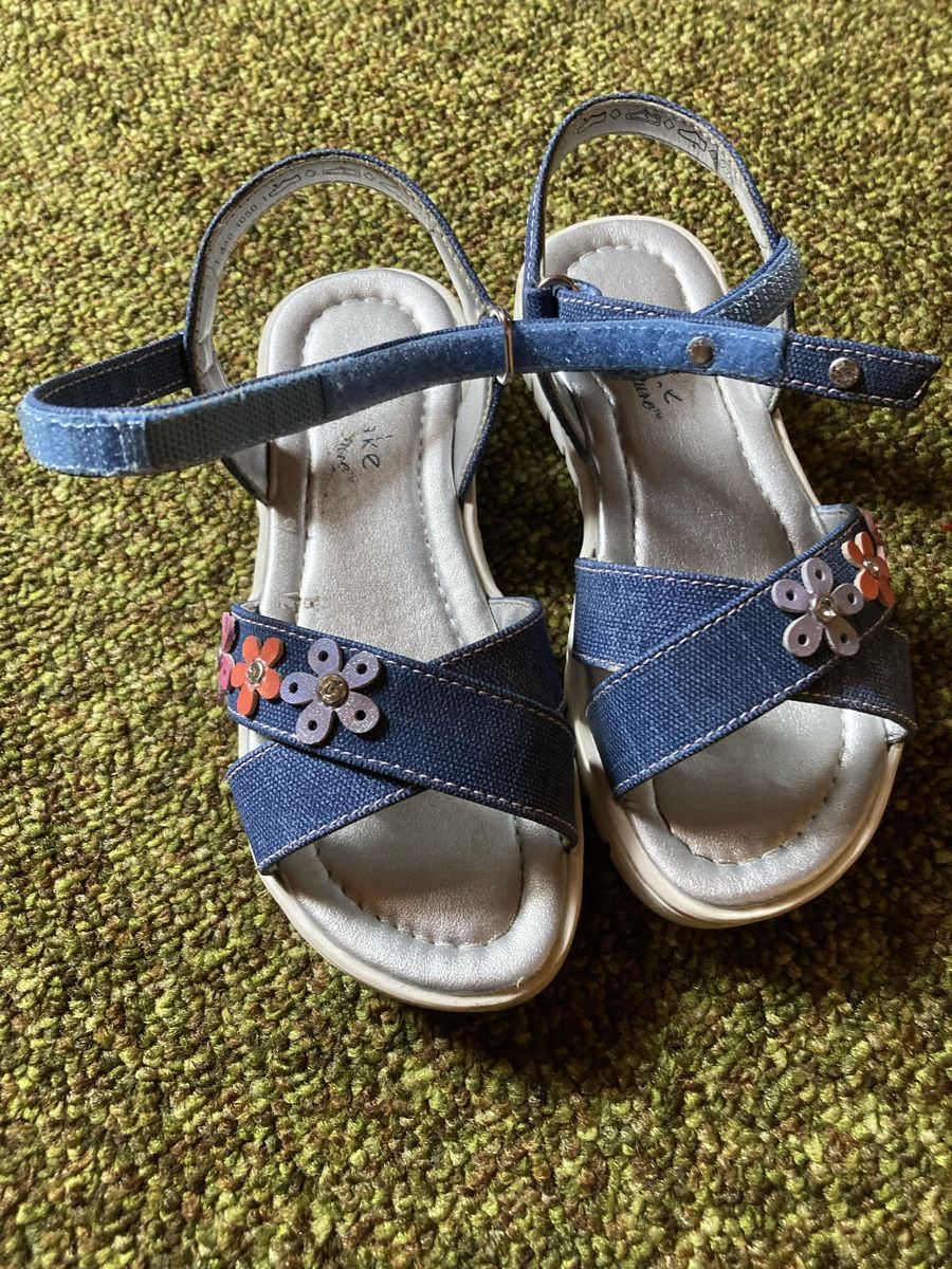Scarpe per ragazze: Sandale mit Jeansstoff – Usato da Gränichen venduto da Santos9
