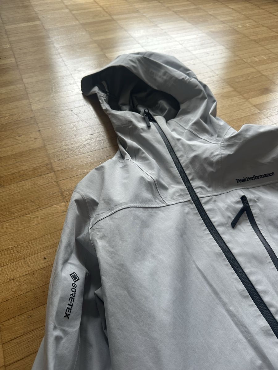 Peak Performance Jacken: Peak Performance goretex ski jacket – Gebraucht aus Zug von abe_6llp 1