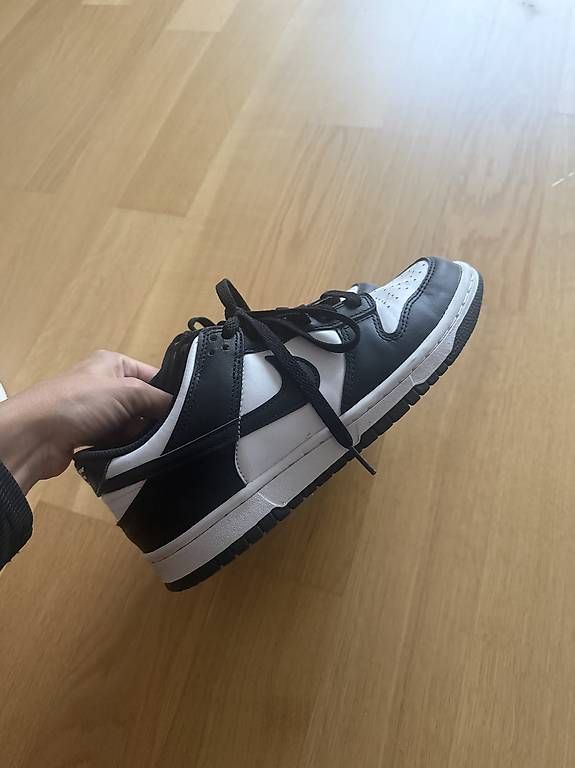 Damenschuhe: Nike Sneskers Gr.39 – Gebraucht aus Fribourg von jan_jgw6 1
