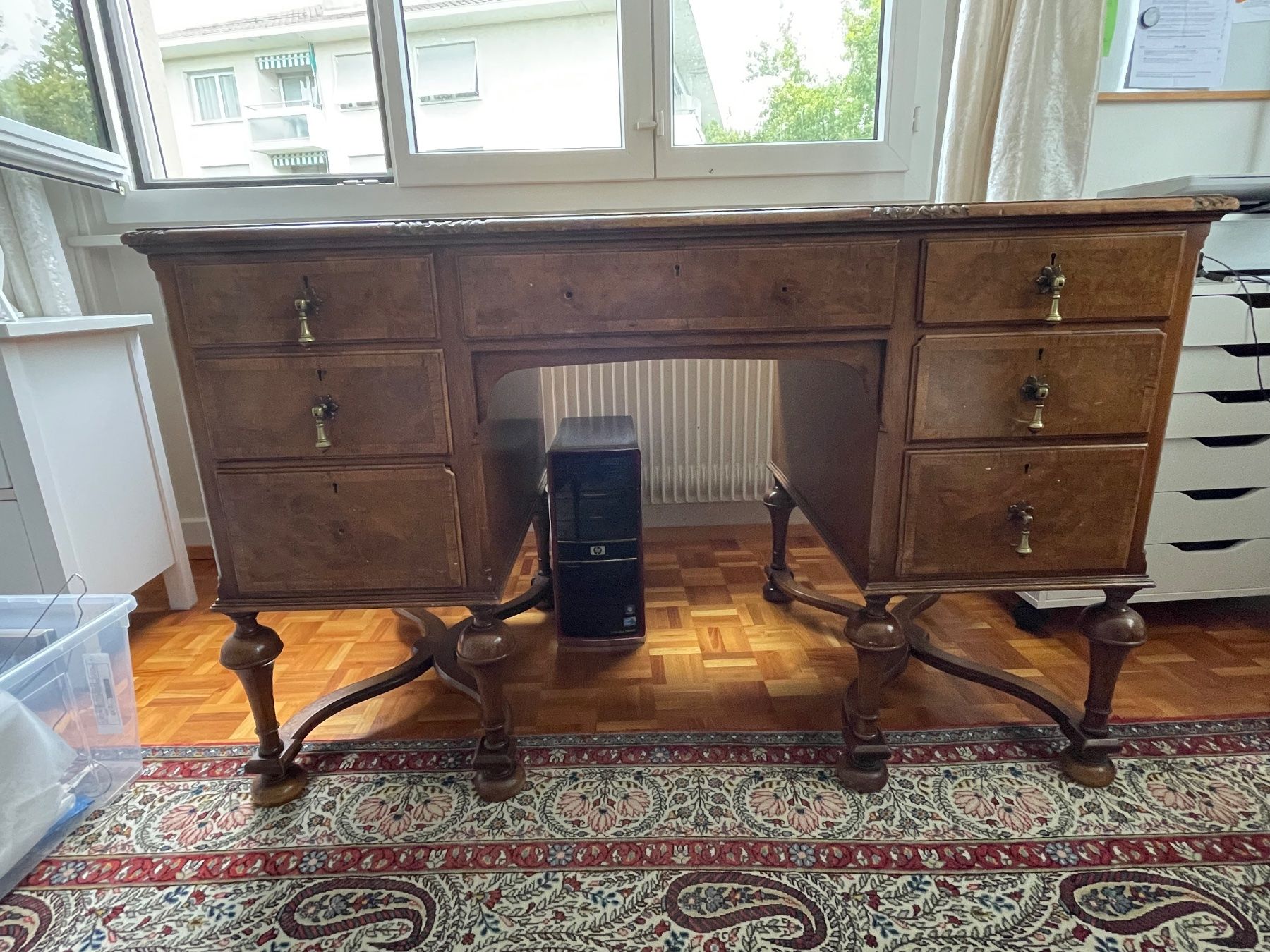 Scrivanie: Petit bureau a restaurer – Usato da Pully venduto da Mazette