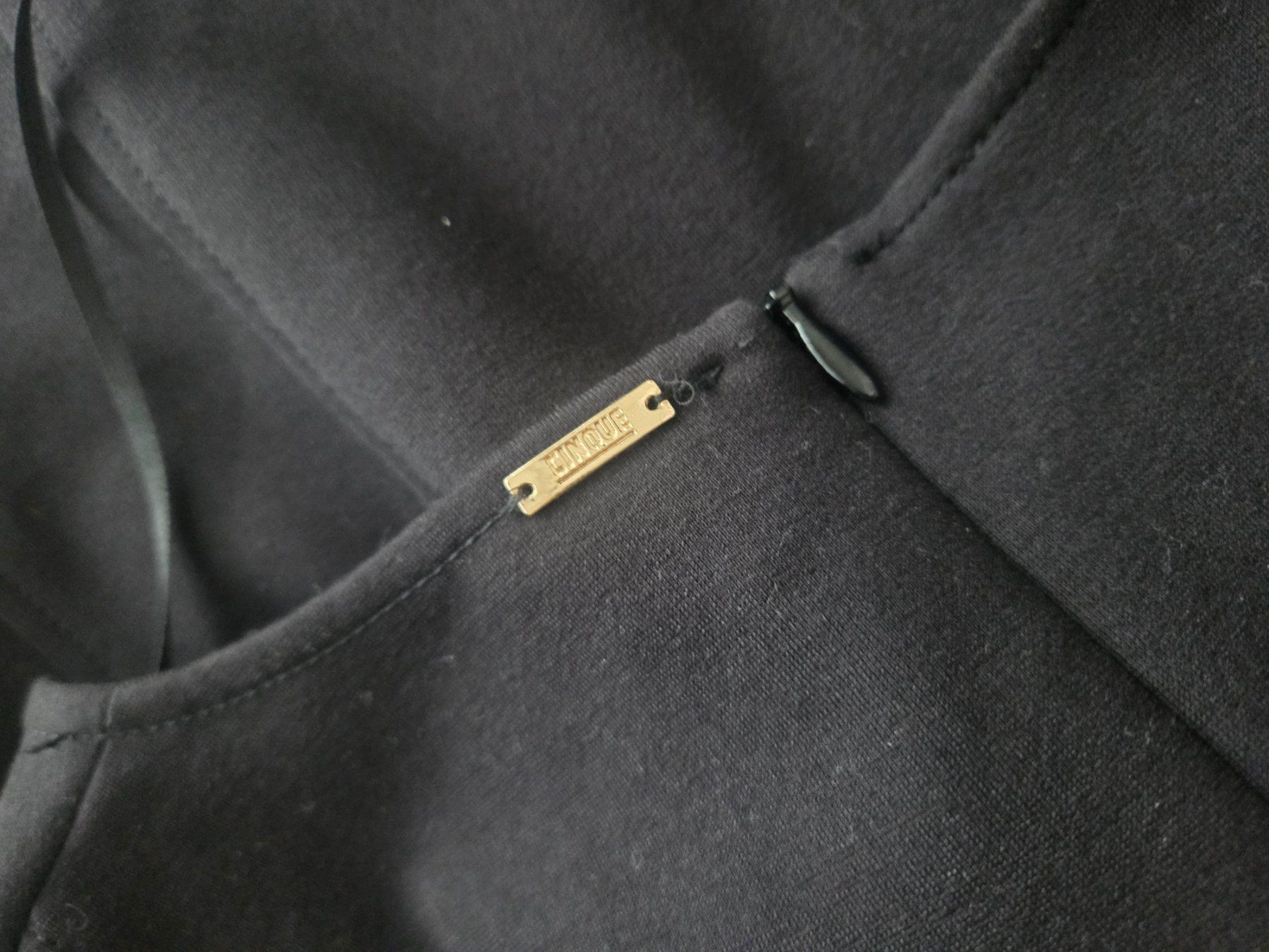 Cinque Vestiti: Cinque Kleid Gr 40/42 Neu – Usato da Sursee venduto da Ventiduese 2