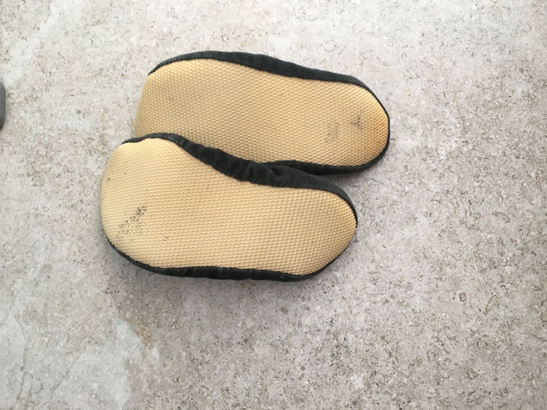 Herrenschuhe: Turn/Ballett-Schläppli Gr. 30 – Gebraucht aus Gächlingen von Tara_devi 2