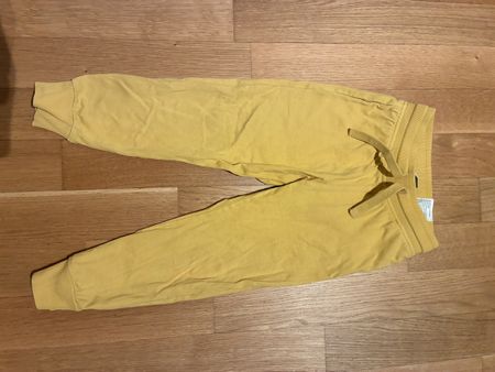 H&M Trainerhose ,Hosen gelb Grösse 104 