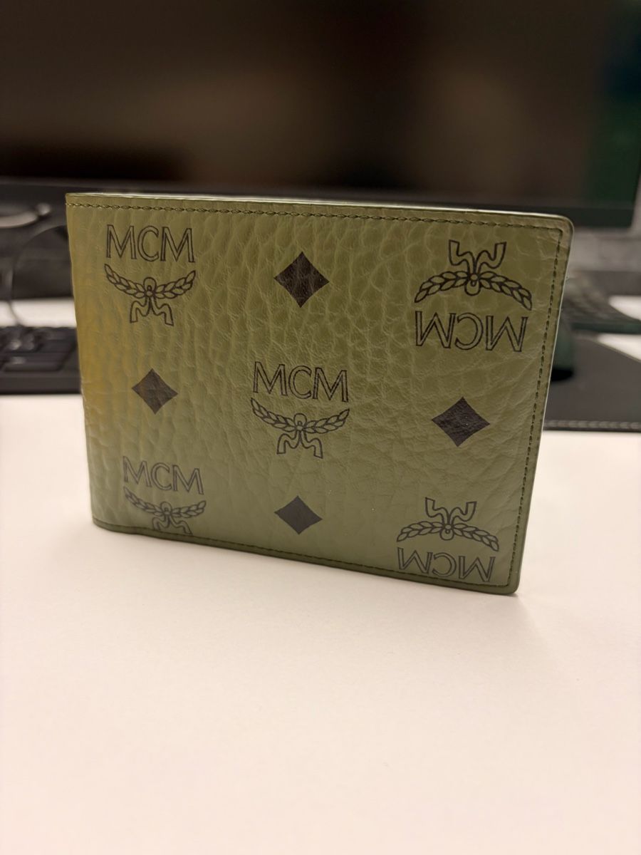 Mcm Portafogli: MCM Portemonnaie neuwertig – Nuovo (secondo la descrizione) da Niedergösgen venduto da Macale97 1