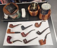 Pfeifensammlung mit Tabaktopf+ Zigarrenbehälter