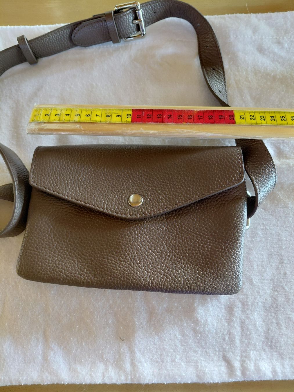 Altro in  Abbigliamento & Accessori: petit sac  Italien  – Nuovo e nell'imballaggio originale da Veyras venduto da yonel78