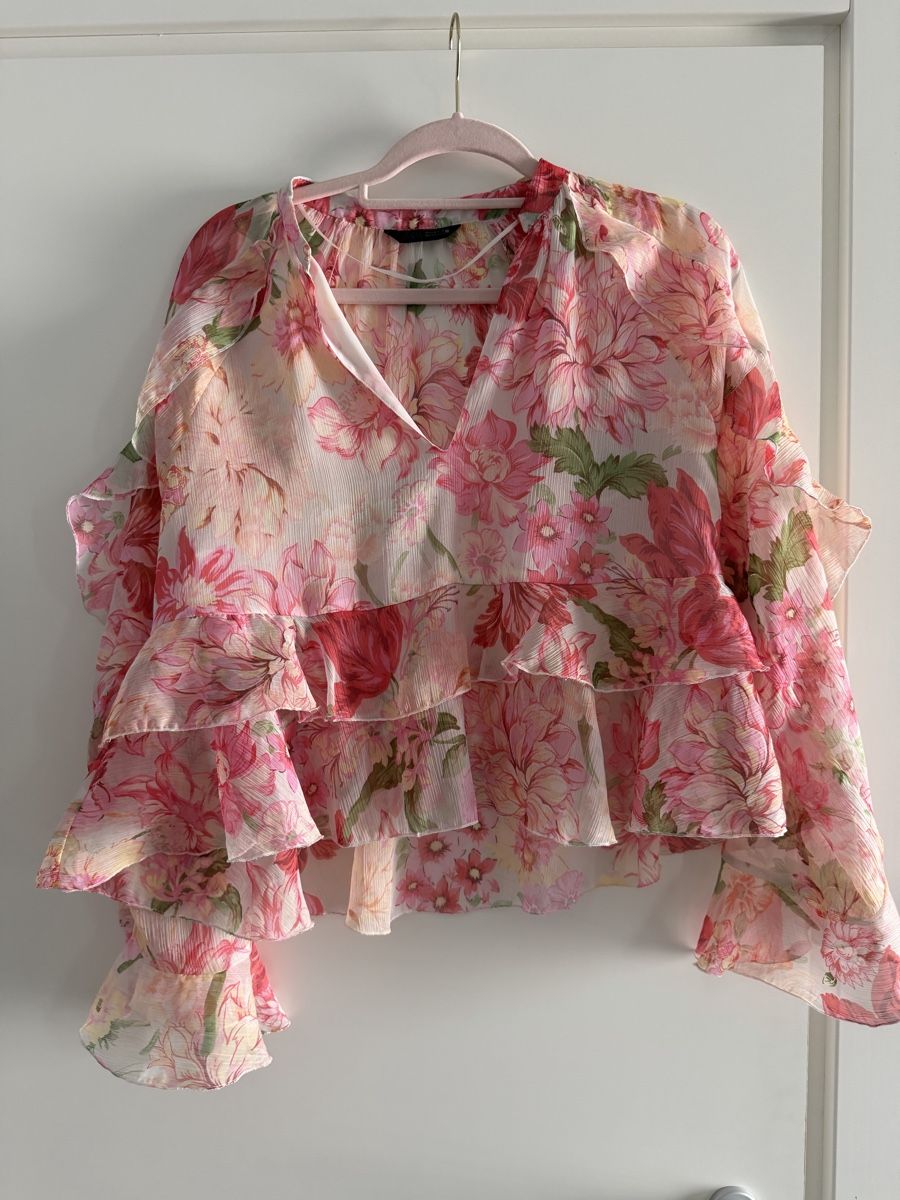 Zara Blusen: Zara Bluse Blumenmuster Grösse M neuwertig – Neu (gemäss Beschreibung) aus Paradiso von ksh_b5nb