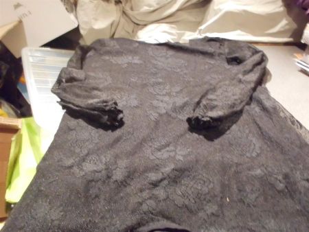 Pullover ca. Grösse M, schwarz, mit Spitzen