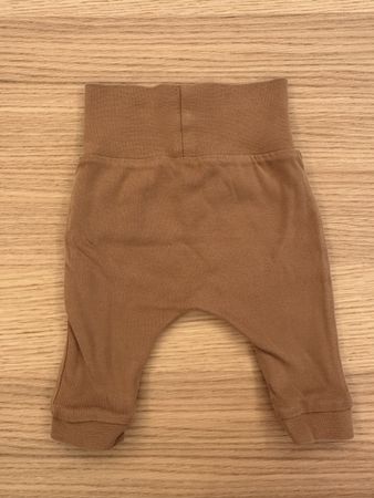 Baby Hosen braun Grösse 59/3M mit breitem Bund