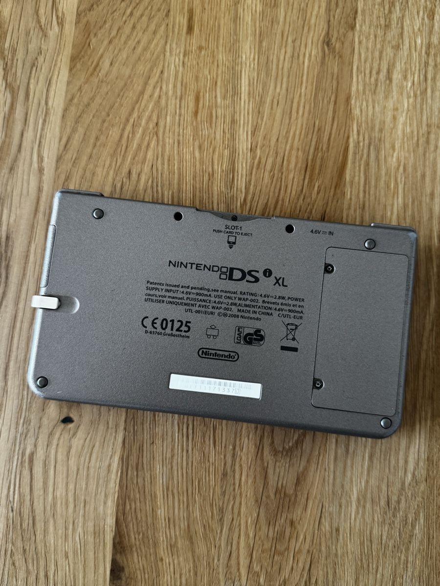 Nintendo Konsolen: Nintendo DSi XL Konsole – Gebraucht aus Uster von GamesAndStuff 4