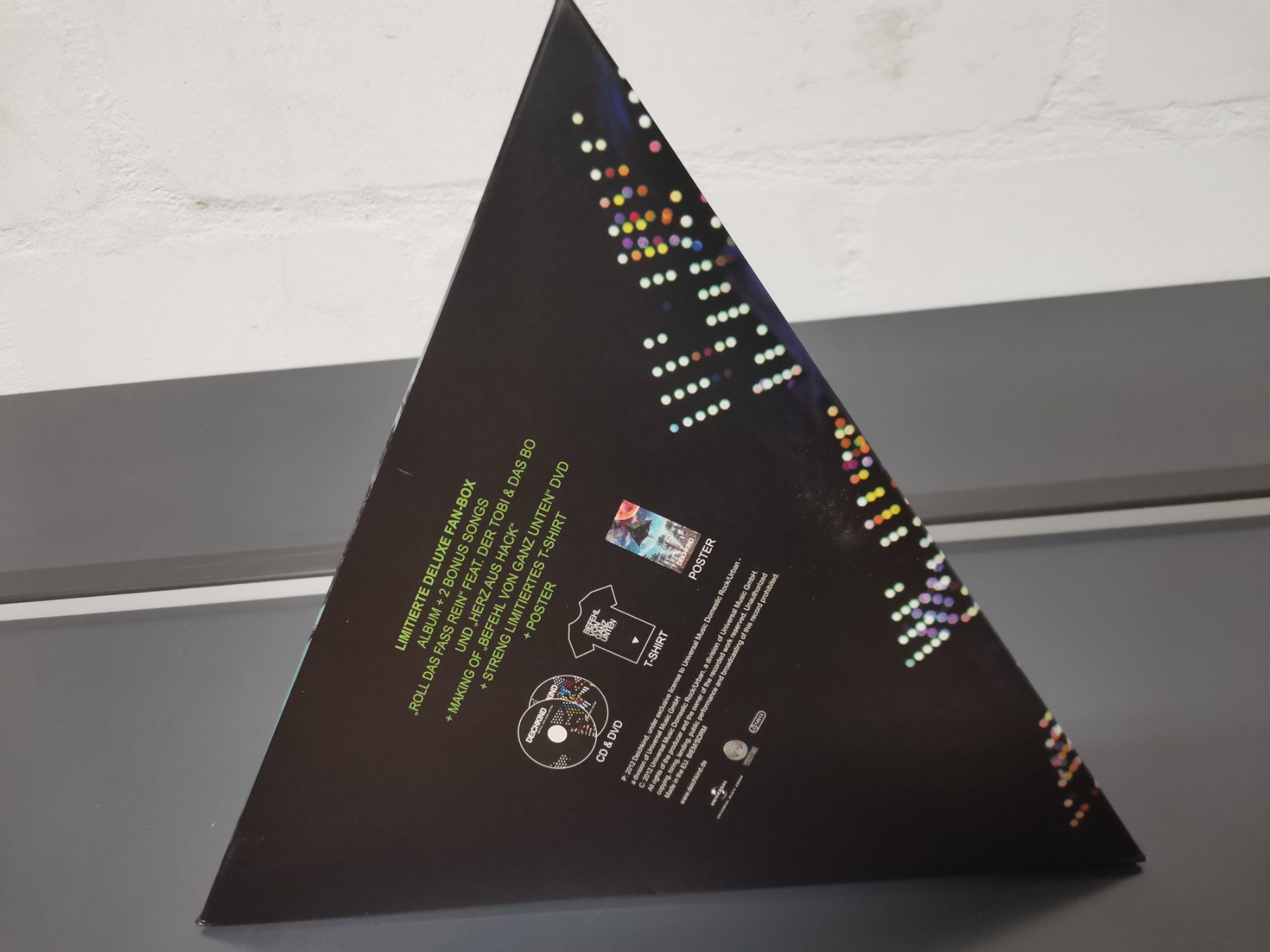 CDs: Deichkind Pyramide aus Karton (ohne Inhalt!) – Gebraucht aus Zofingen von noise123 4