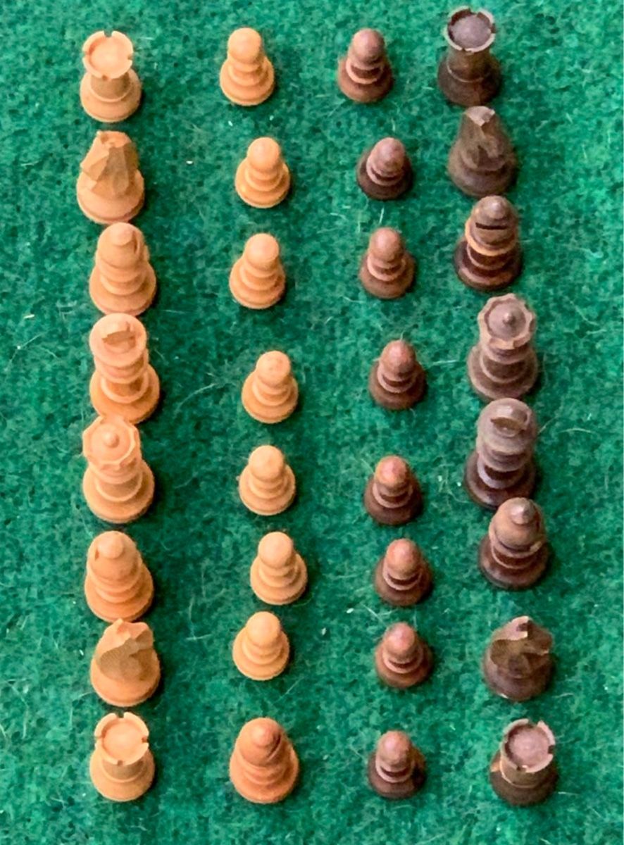 Giochi: „SCHACH“ - Figuren  – Usato da Wangen b. Olten venduto da Finolino28 1
