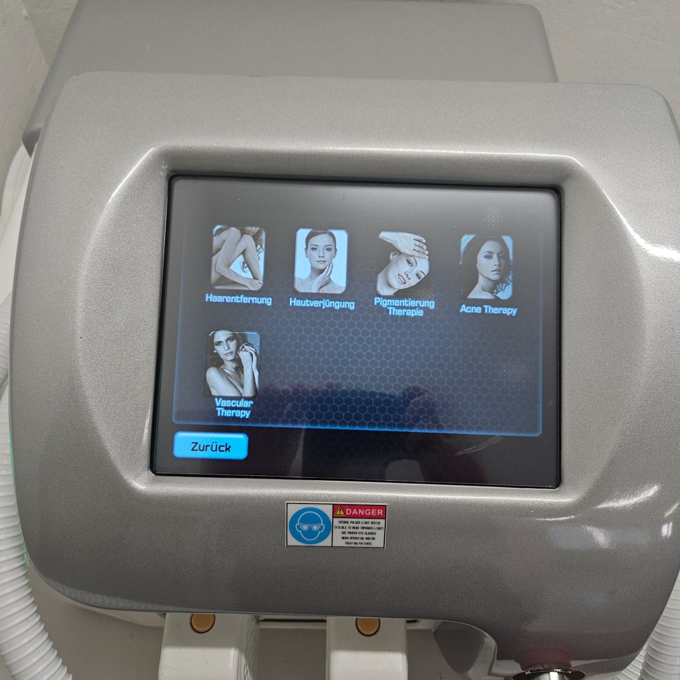 Attrezzature mediche: Professionelles SHR + IPL Gerät mit Zubehör – Usato da Niederdorf venduto da LeptonAG_Labor 2