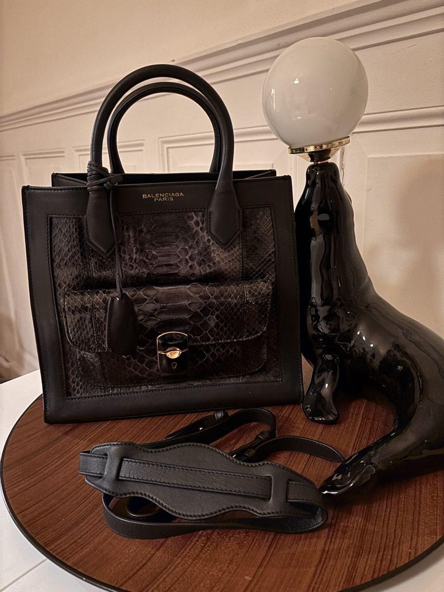 Balenciaga Borse da donna: Balenciaga Python Handbag Black Purple  - Like New – Usato da Winterthur venduto da Atelier.W.Maison 1
