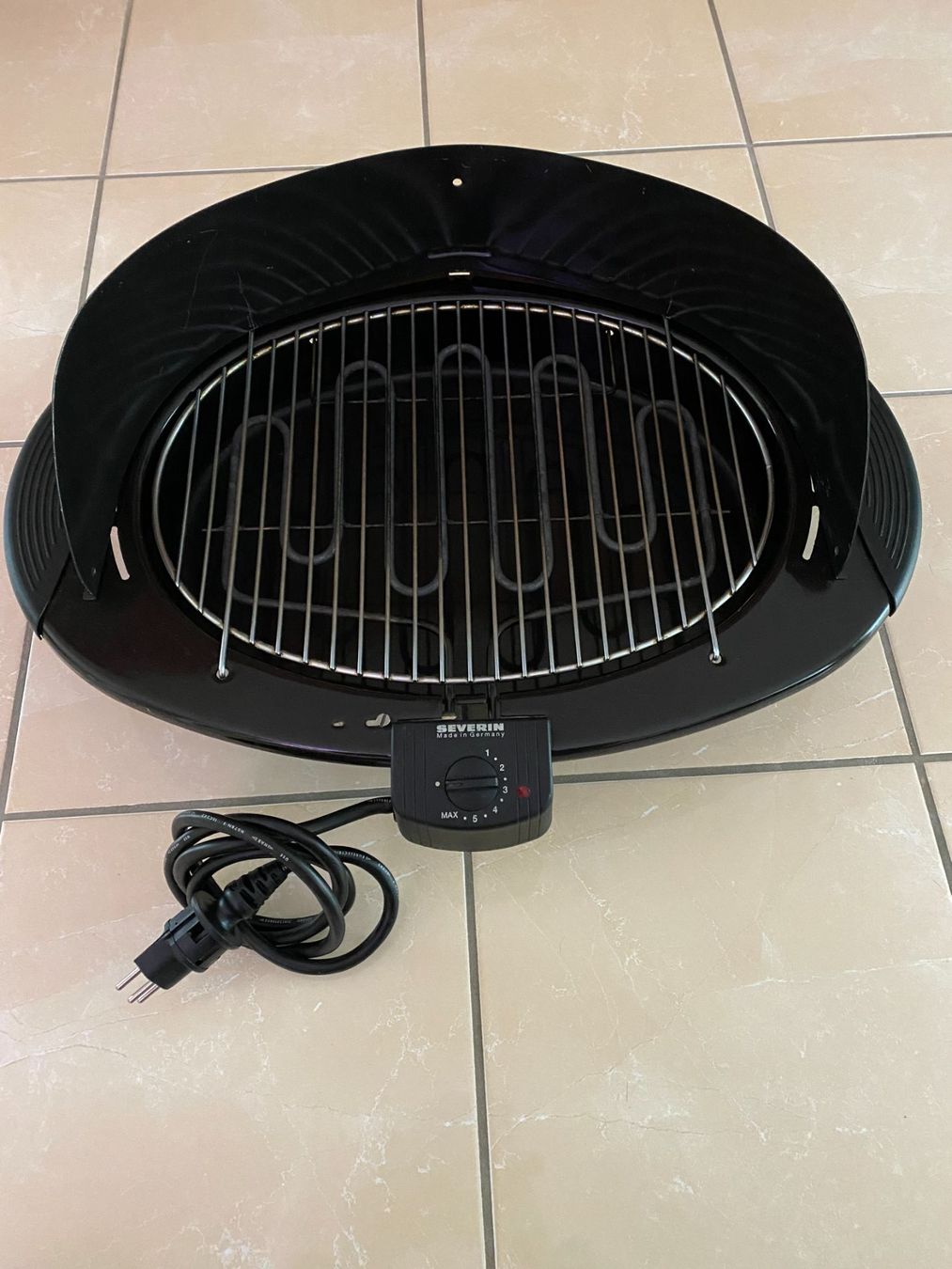 Griglie: SEVERIN PG 2490 Barbecue-/Tischgrill (2.500W) – Usato da Bülach venduto da samang