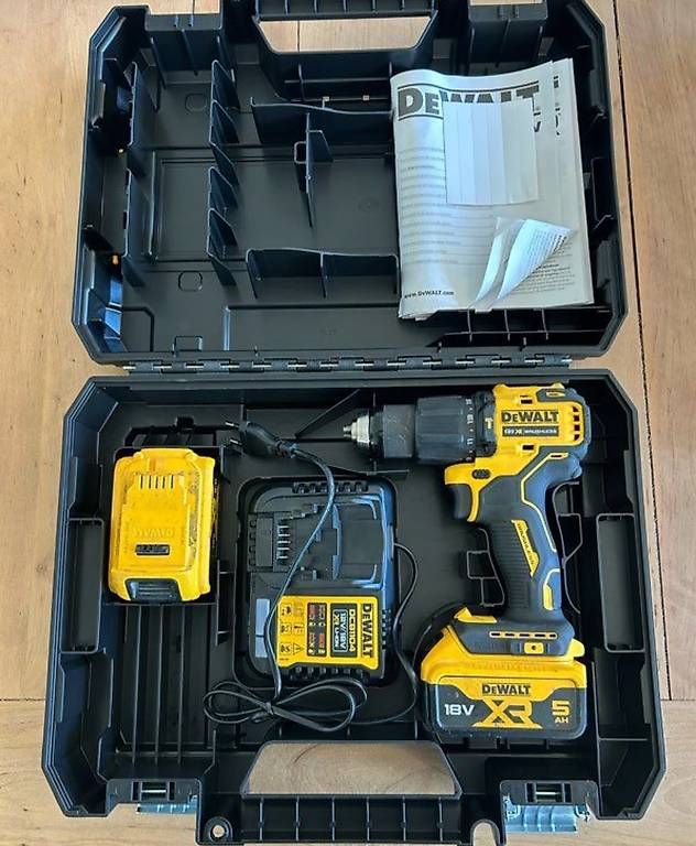 Caricabatterie: Visseuse Dewalt + 2 batteries + chargeur – Nuovo e nell'imballaggio originale da Biel/Bienne venduto da sli_mg2b