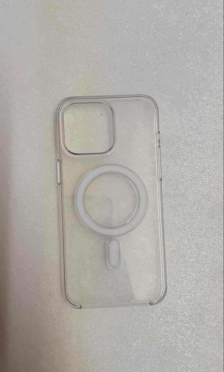 Apple Covers & Schutzfolien: iPhone 15 Pro Max Clear Case Magsafe – Gebraucht aus Allschwil von KYJS
