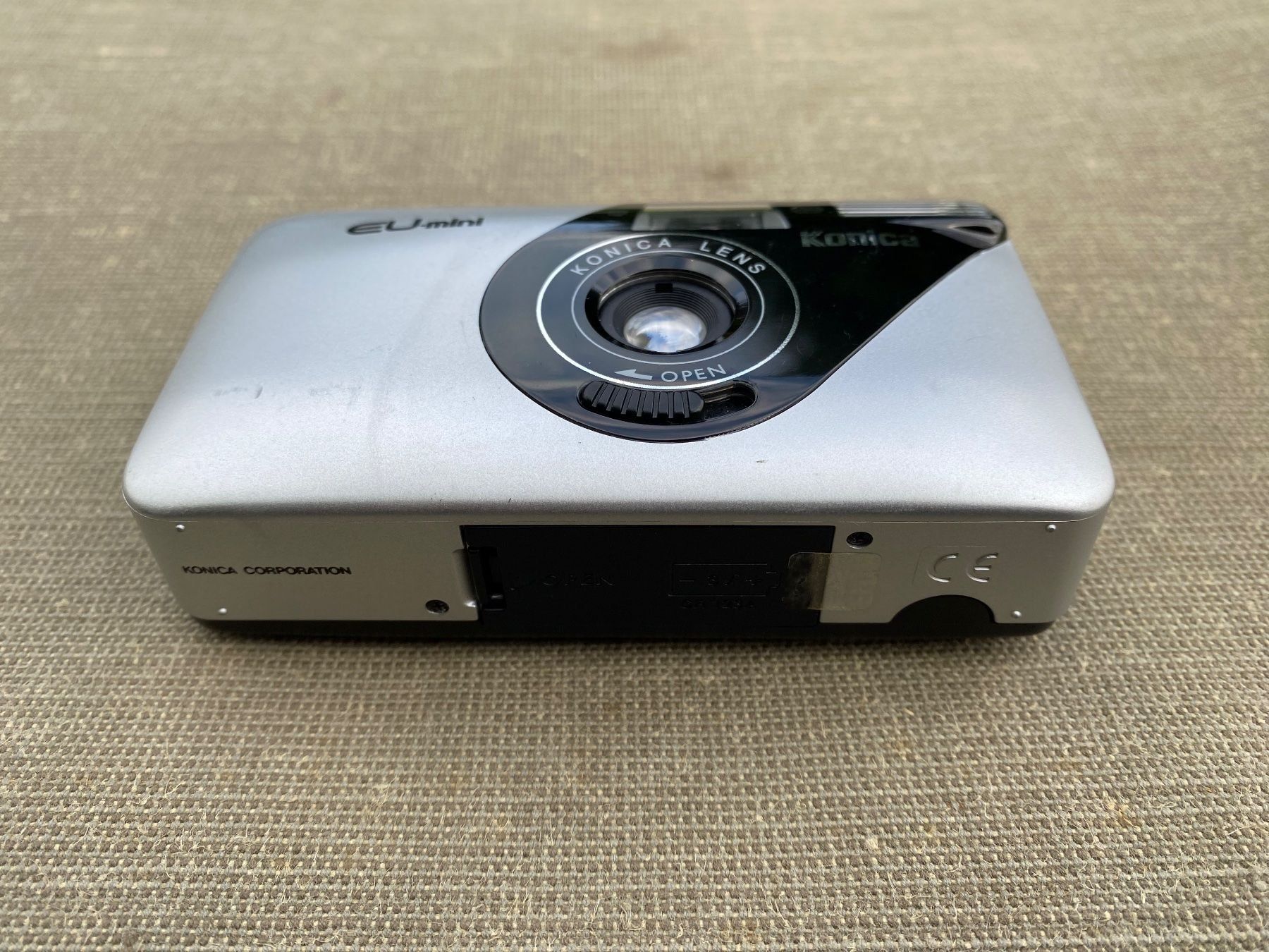 Konica Fotocamera: Konica EU-mini Kamera – Usato da Zürich venduto da CS_2000 2