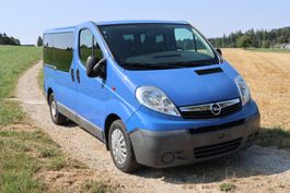 Opel Vivaro A 2.5D 9Plätzer Automat