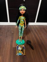 Monster High Cleo De Nile Dead Tired Puppe mit Zubehoer