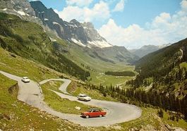 KLAUSENSTRASSE Blick auf Urnerboden - Auto