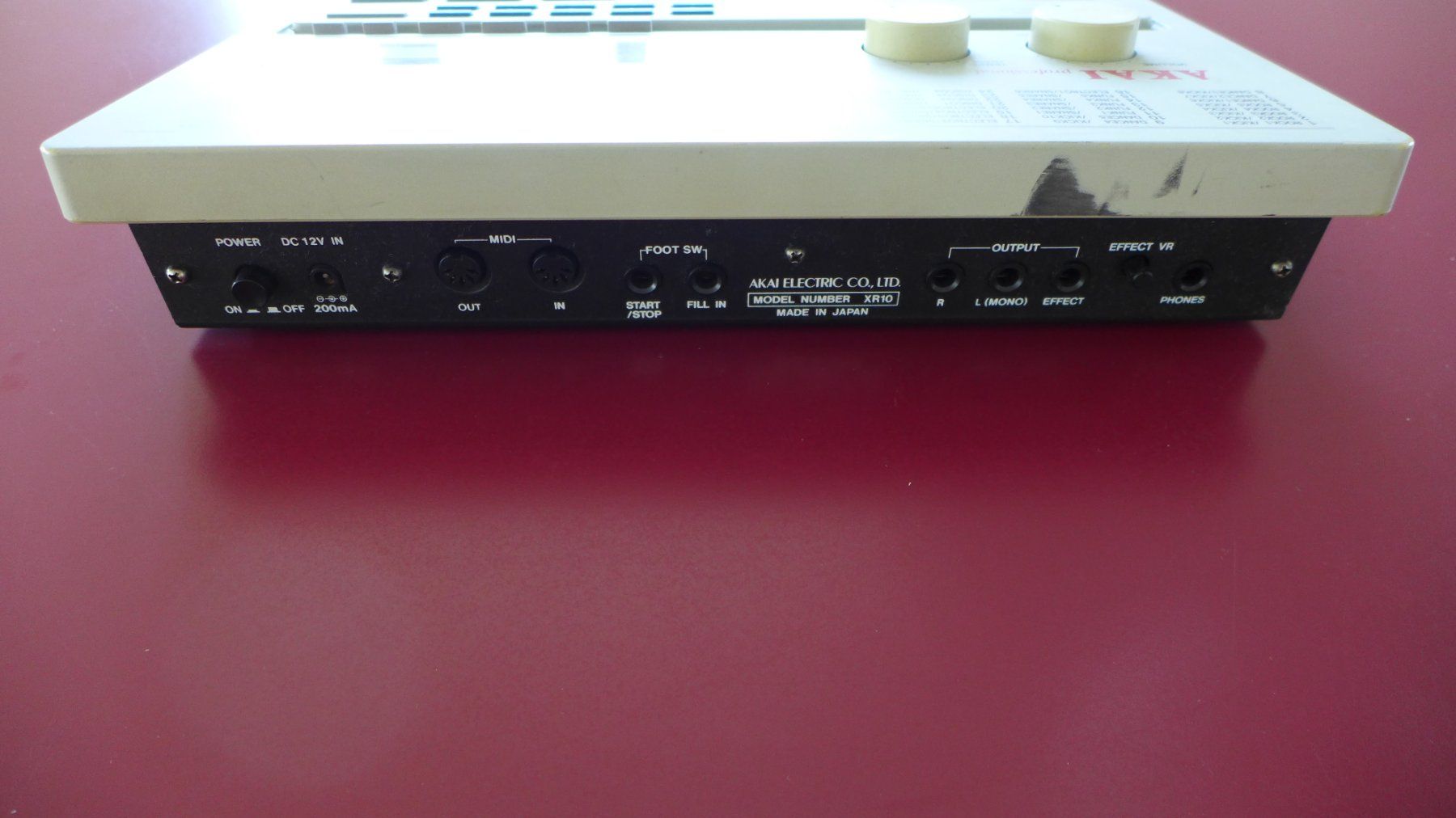 Akai Strumenti musicali: Akai Drum Machine XR10 – Usato da Rapperswil SG venduto da Vespinone 1