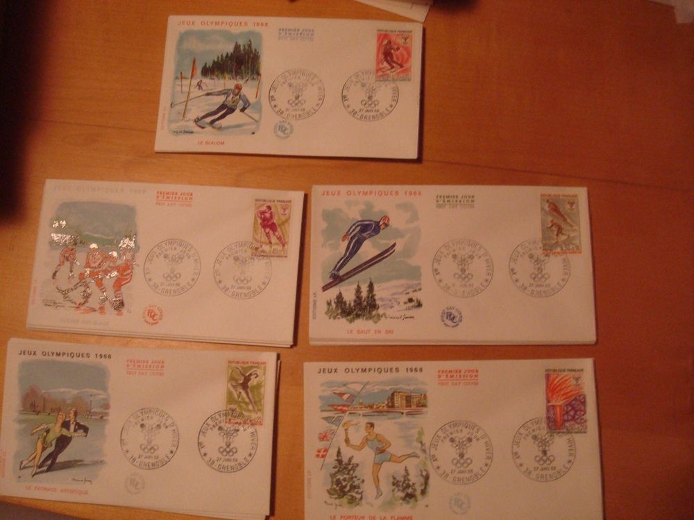 SKI-MONTAGNE - GRENOBLE 1968 X° jeux olympiques d'hiver insigne de boutonnière