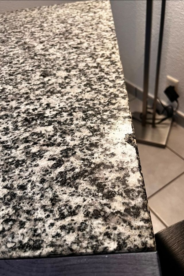 Tavoli: Tisch Granit  – Usato da Kreuzlingen venduto da matze011 2