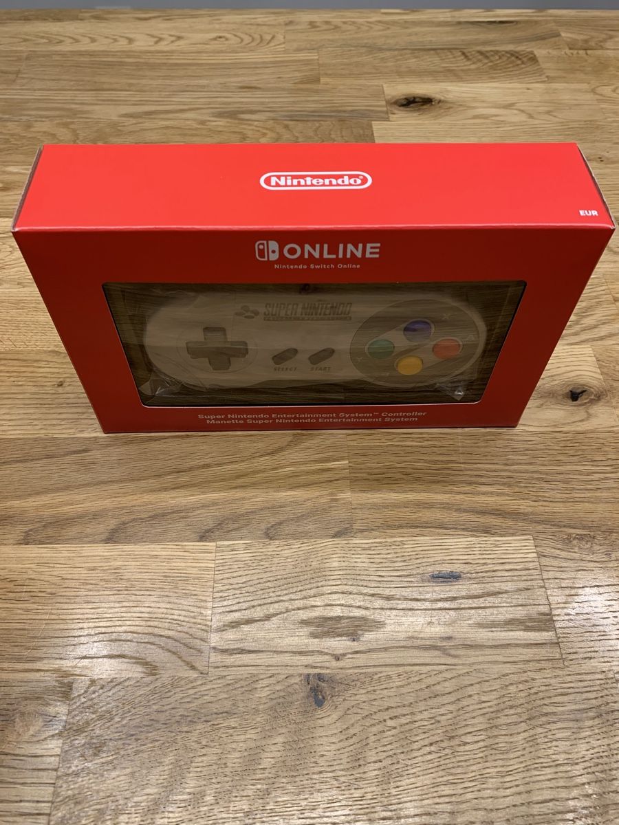Nintendo Controller: Nintendo Switch SNES Controller neu in OVP original – Nuovo e nell'imballaggio originale da Zürich venduto da ilmar 1