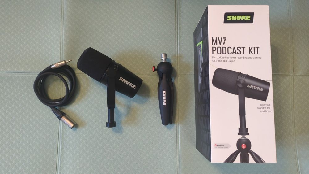 Shure MV7 Mikrofon - Podcast Kit - mit Ständer und Zubehör (Gebraucht ...