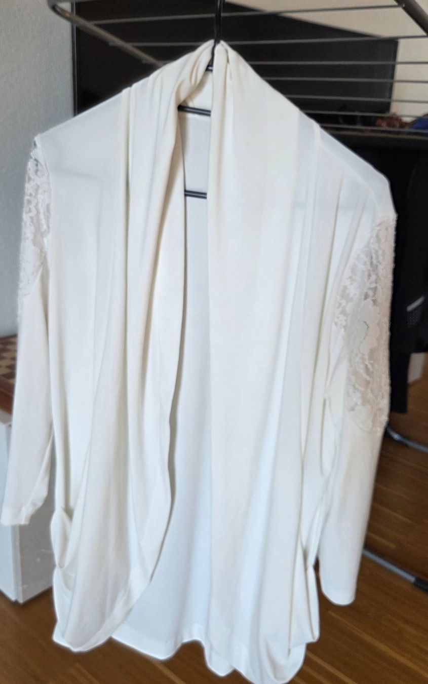 Lots de vêtements: Kleiderpaket - XS / S – D'occasion à Bülach par jus_jk8n 4
