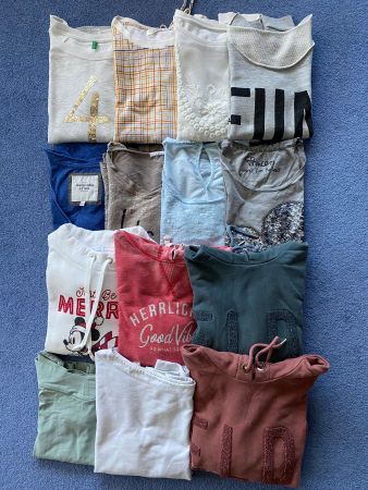 Kleiderpaket Langarm-Shirts, Hoodies 14 Stück Grösse S und M