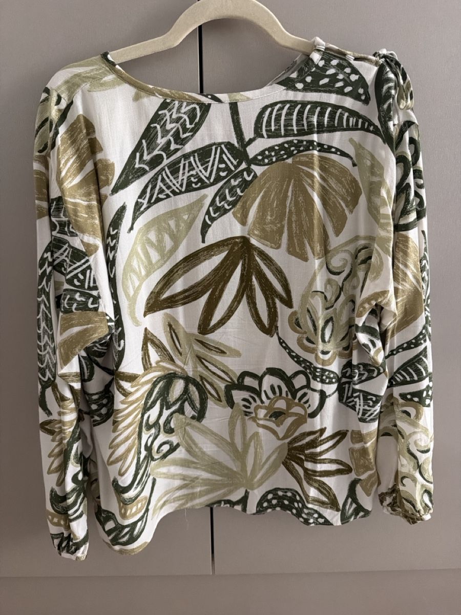 Camicette: Handmade Summer Womens blouse white green floral pattern – Nuovo e nell'imballaggio originale da Paradiso venduto da Ixaya.studio 3