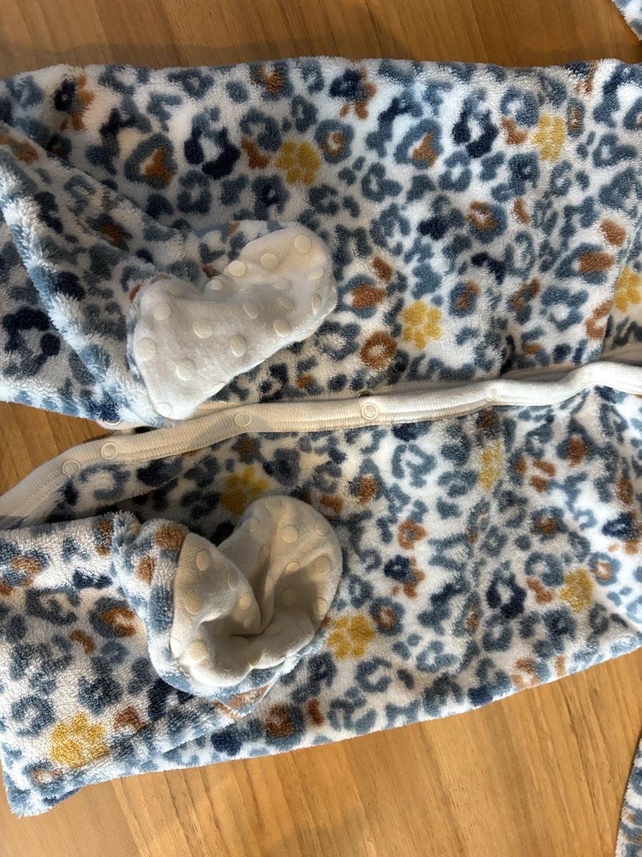 Petit Bateau Pyjamas & Ähnliches: Surpyjama – Neu (gemäss Beschreibung) aus Lausanne von Soins 1
