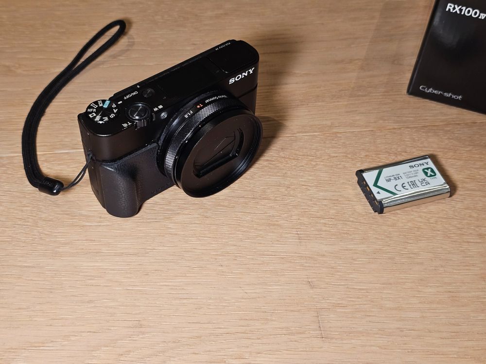 Sony RX100 IV - Kompaktkamera mit 1' Sensor - Top Zustand! (Gebraucht ...