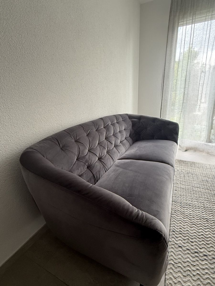 Divani: Sofa 3-plätzig, Chesterfield, Stoff grau – Usato da Wiedlisbach venduto da pointeduvan 1