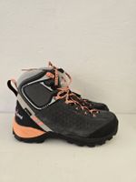 Chaussures de marche femme, neuves, taille 36
