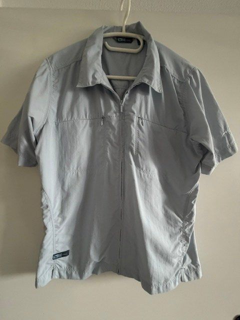 Salewa Camicette: Wander Bluse Salewa hellblau Gr. 42 – Usato da Jona venduto da tzhkaka1