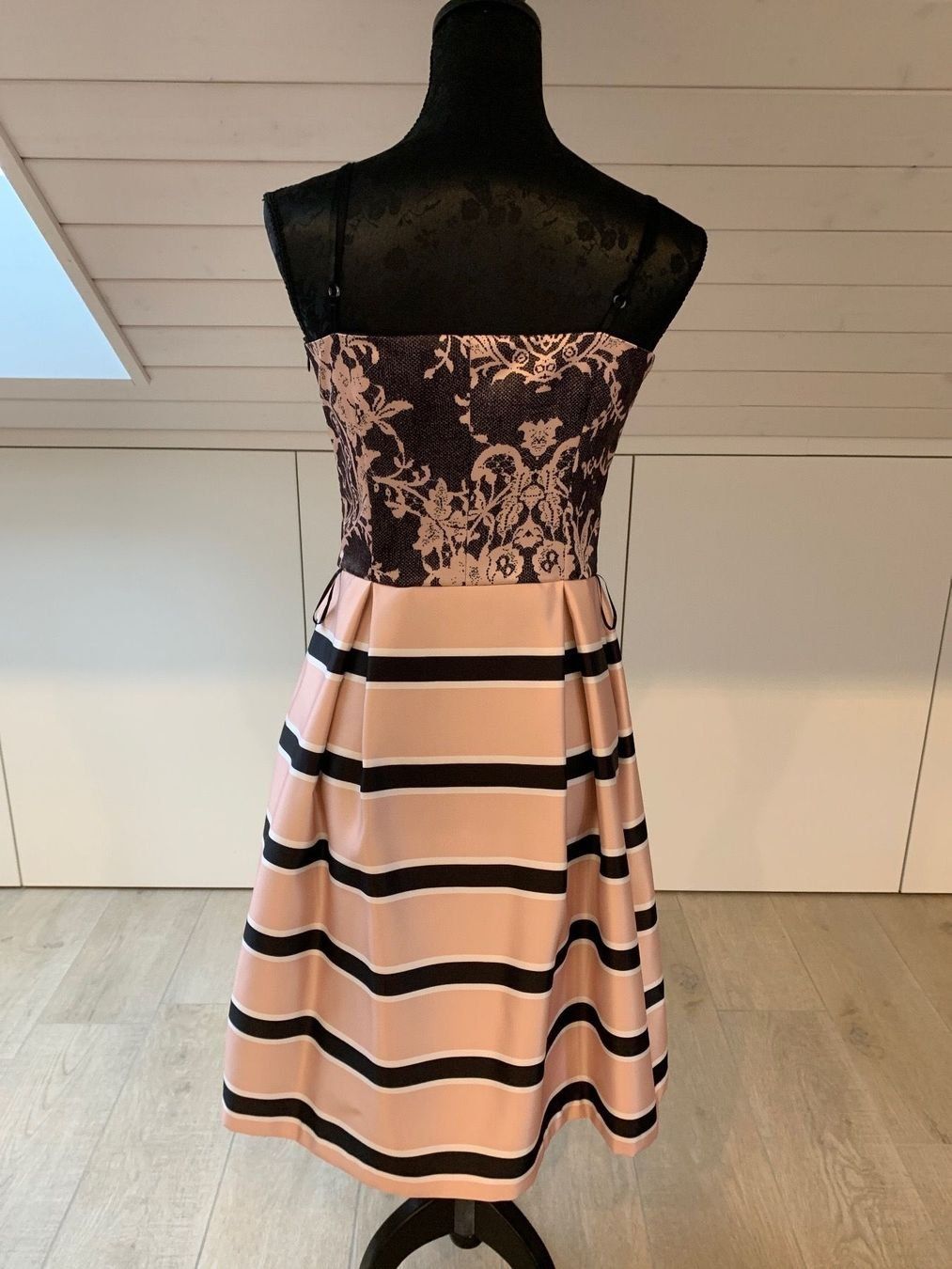 Vestiti: Damen Kleid GR S – Nuovo (secondo la descrizione) da Langnau am Albis venduto da Judithsebi 2