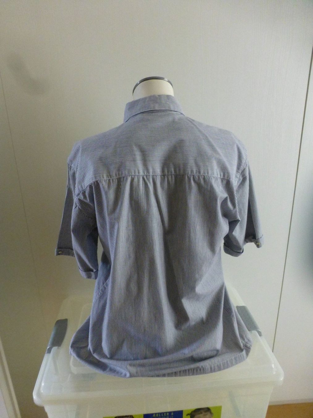 Blusen: Bluse / Trachtenbluse gestreift mit Stickereien – Gebraucht aus Hergiswil NW von annettelia 1