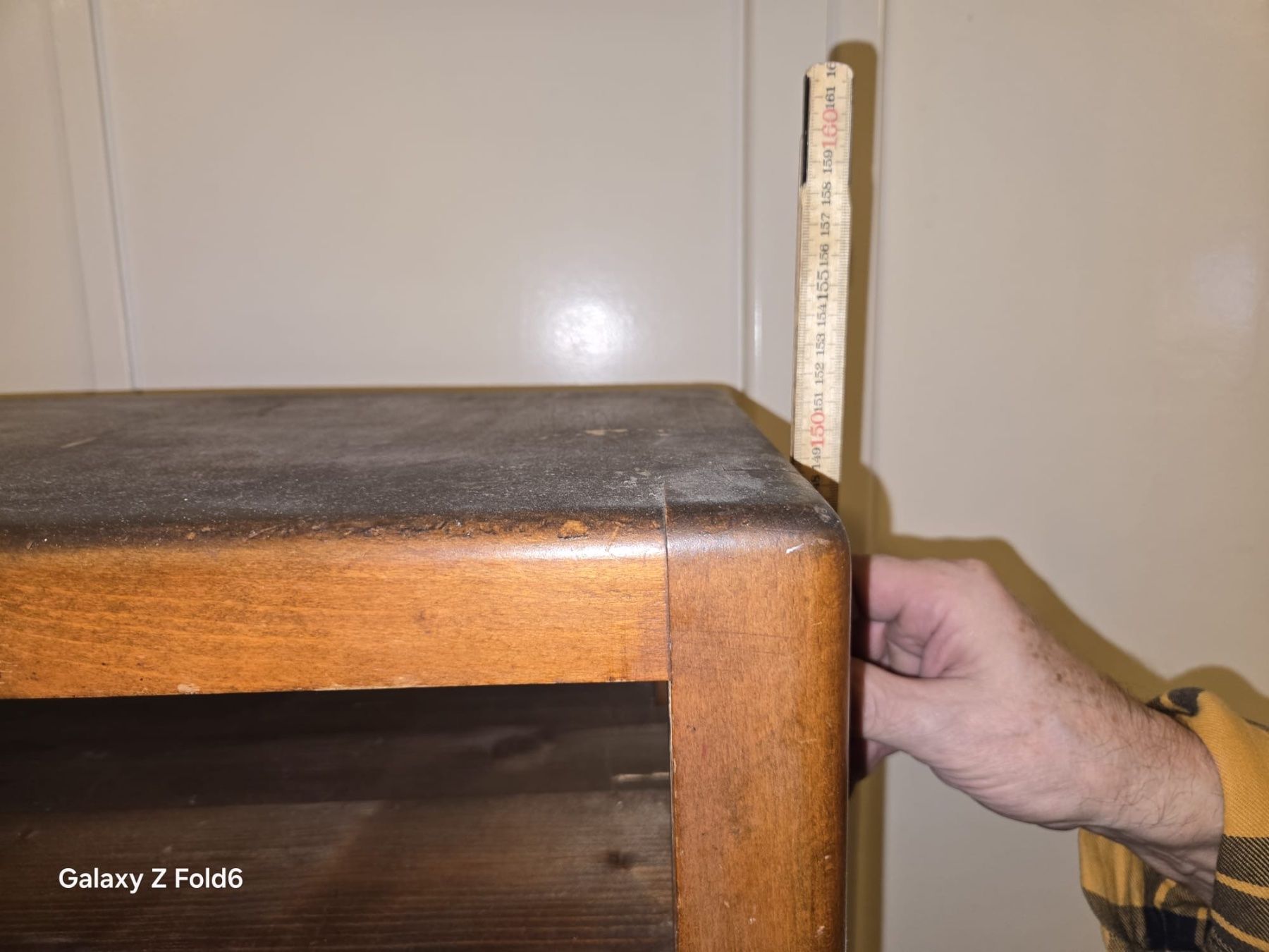Cassettiere: Présentoir vitré sur "commode" + 2 tiroirs, 4portes. – Usato da Vevey venduto da cburgle 2