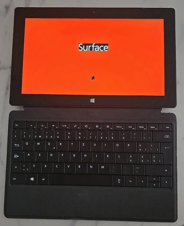 Tablettes PC: Microsoft Surface Pro - Windows 8 Pro - 64 GB, Top! – D'occasion à Au ZH par Niko.niko90 3