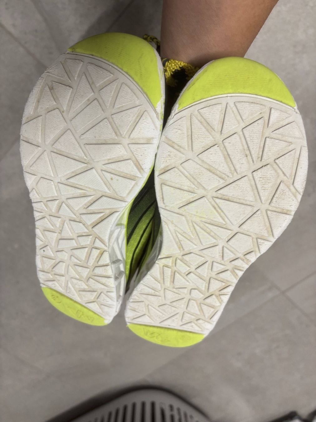 Scarpe per ragazzi: Basket Vyt taille 31 – Usato da Salvenach venduto da gwenwywar 2