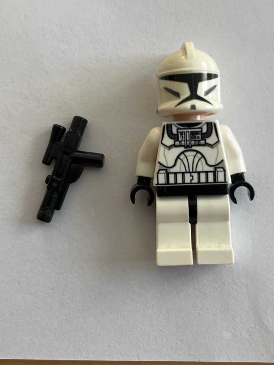 Statuette: LEGO Star Wars Clone Trooper Figur mit Blaster! – Usato da neuenhof venduto da cocoros